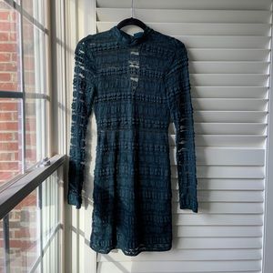 NWT Lulu’s long sleeved teal bodycon lace dress